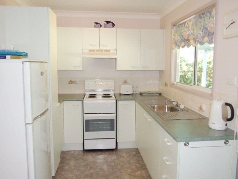 15 Paterson Close, LAKE TABOURIE NSW 2539, Lake Tabourie - Thumbnail 5