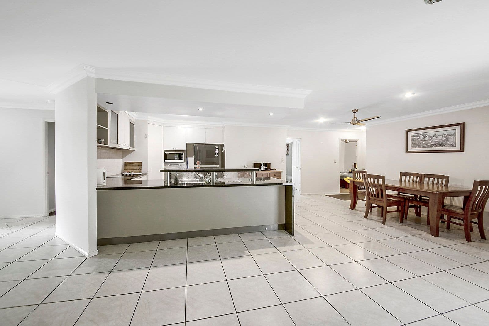 10 Shadowbrook Place, Yeppoon QLD 4703, Yeppoon - Thumbnail 3