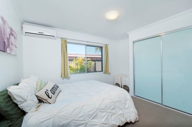 12 Goorawin Street, RUNAWAY BAY QLD 4216, Runaway Bay - Thumbnail 7