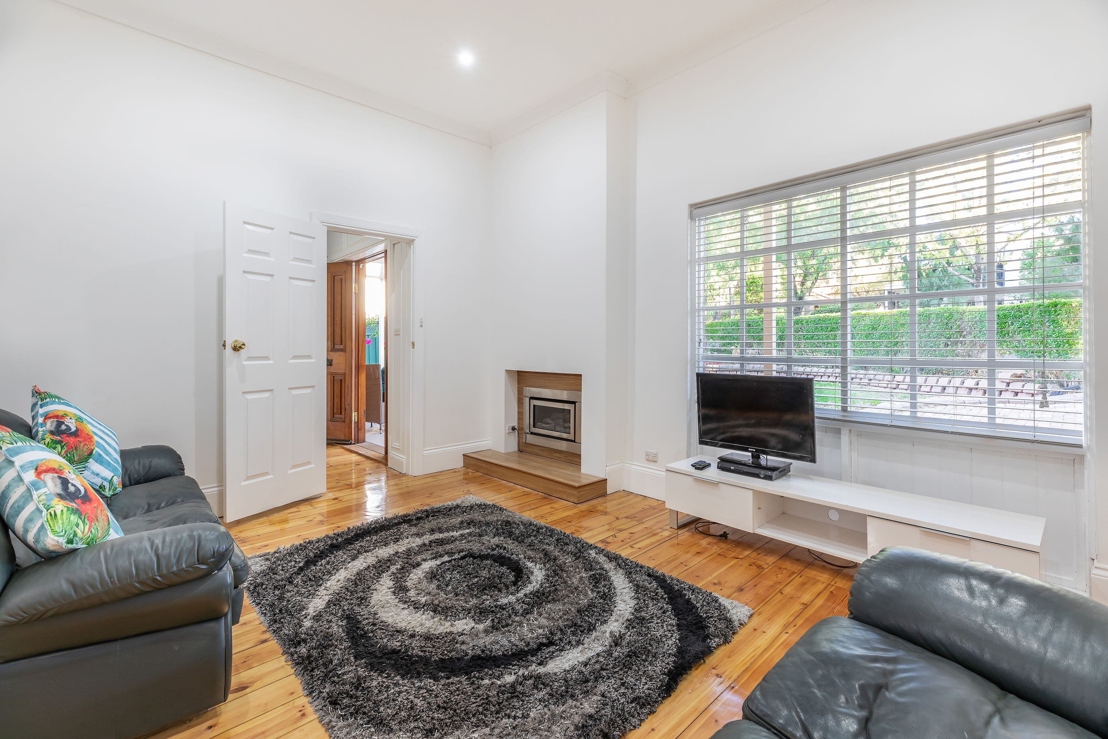 1 Myrona Avenue, Glen Osmond SA 5064, Glen Osmond - Thumbnail 3
