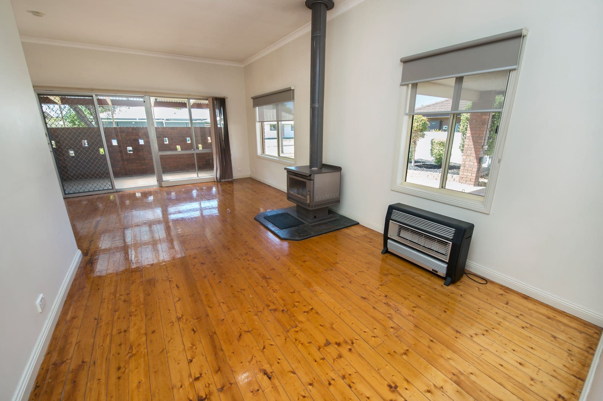 10 Standen Street, Swan Hill VIC 3585, Swan Hill - Thumbnail 4