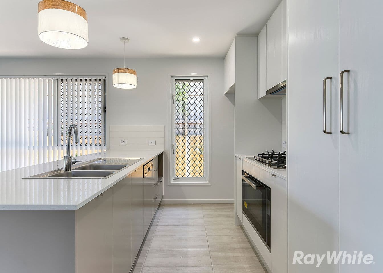 38 Rhone Drive, Holmview QLD 4207, Holmview - Thumbnail 2