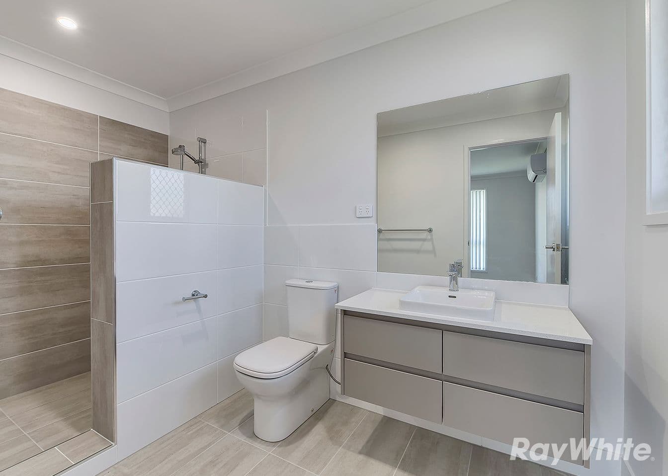 38 Rhone Drive, Holmview QLD 4207, Holmview - Thumbnail 8