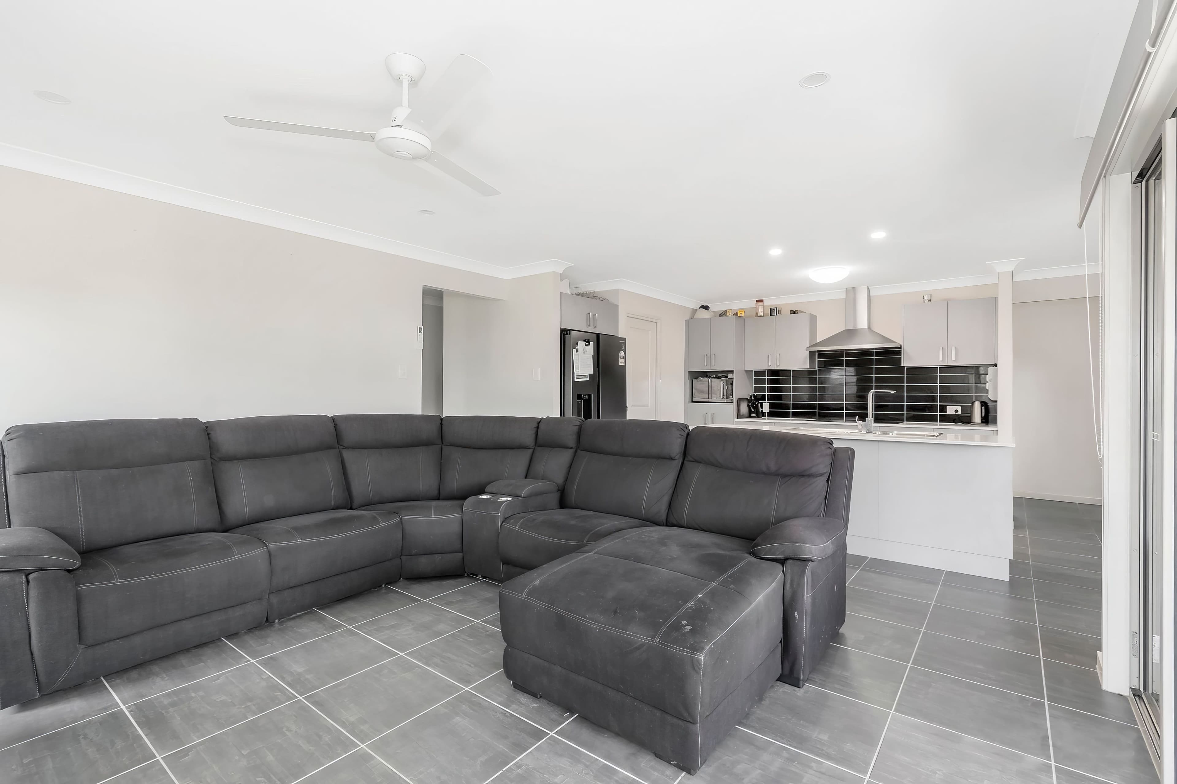 14 Barakee Street, Pimpama QLD 4209, Pimpama - Thumbnail 4
