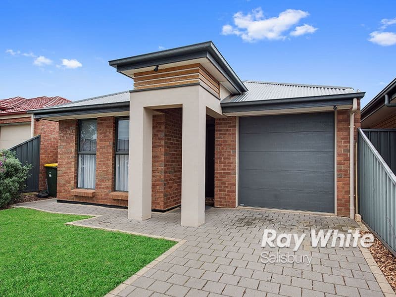 24 Alexandrina Crescent, Andrews Farm SA 5114, Andrews Farm - Image 1