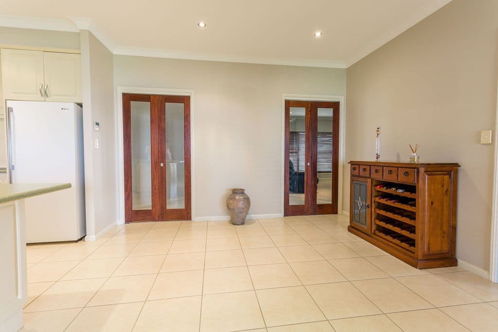 17 Callaghan Street, Emerald QLD 4720, Emerald - Thumbnail 7