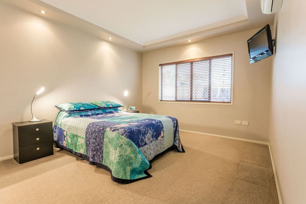 17 Callaghan Street, Emerald QLD 4720, Emerald - Thumbnail 8