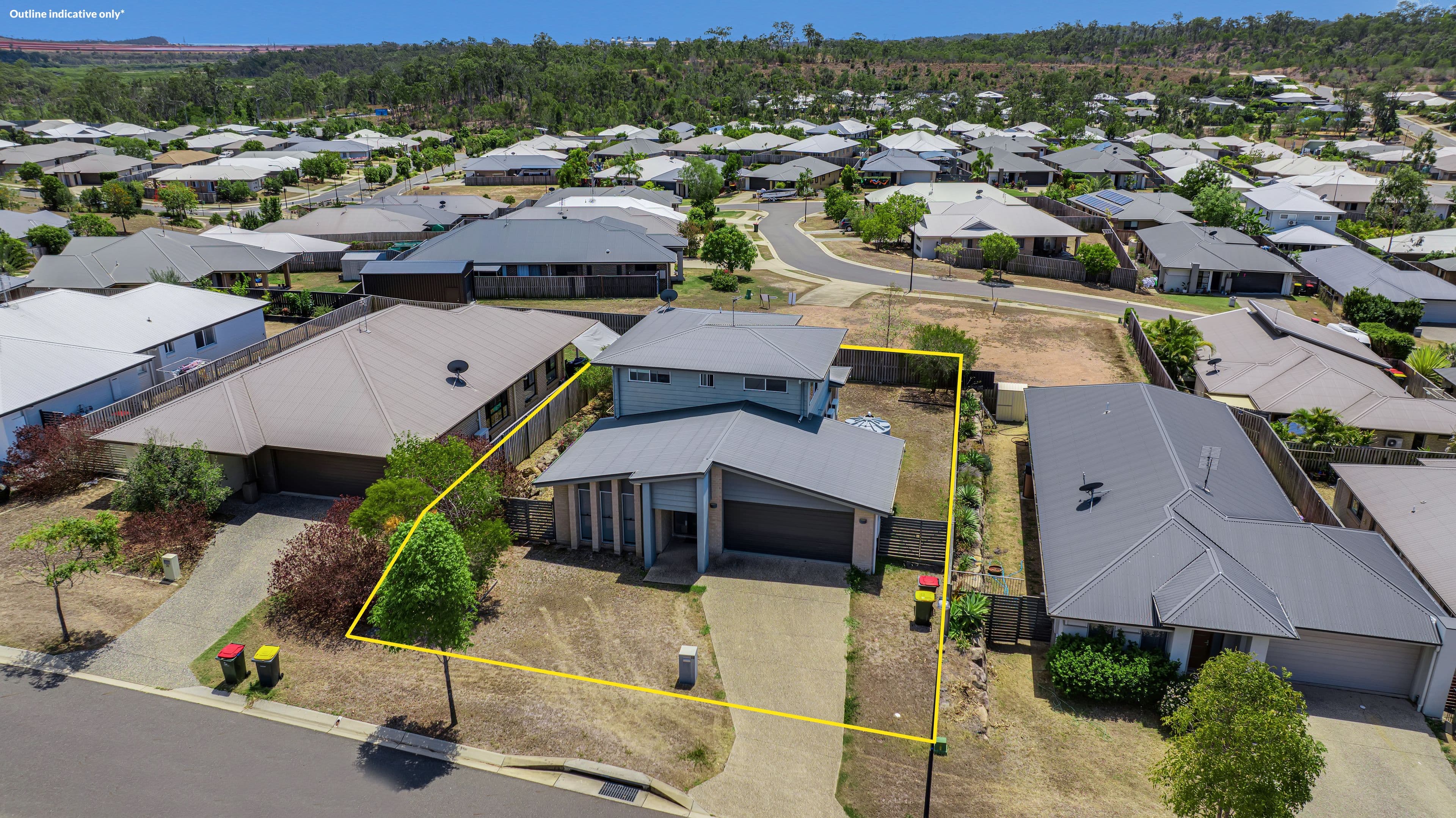 33 Koolivoo Parade, Boyne Island QLD 4680, Boyne Island - Thumbnail 2