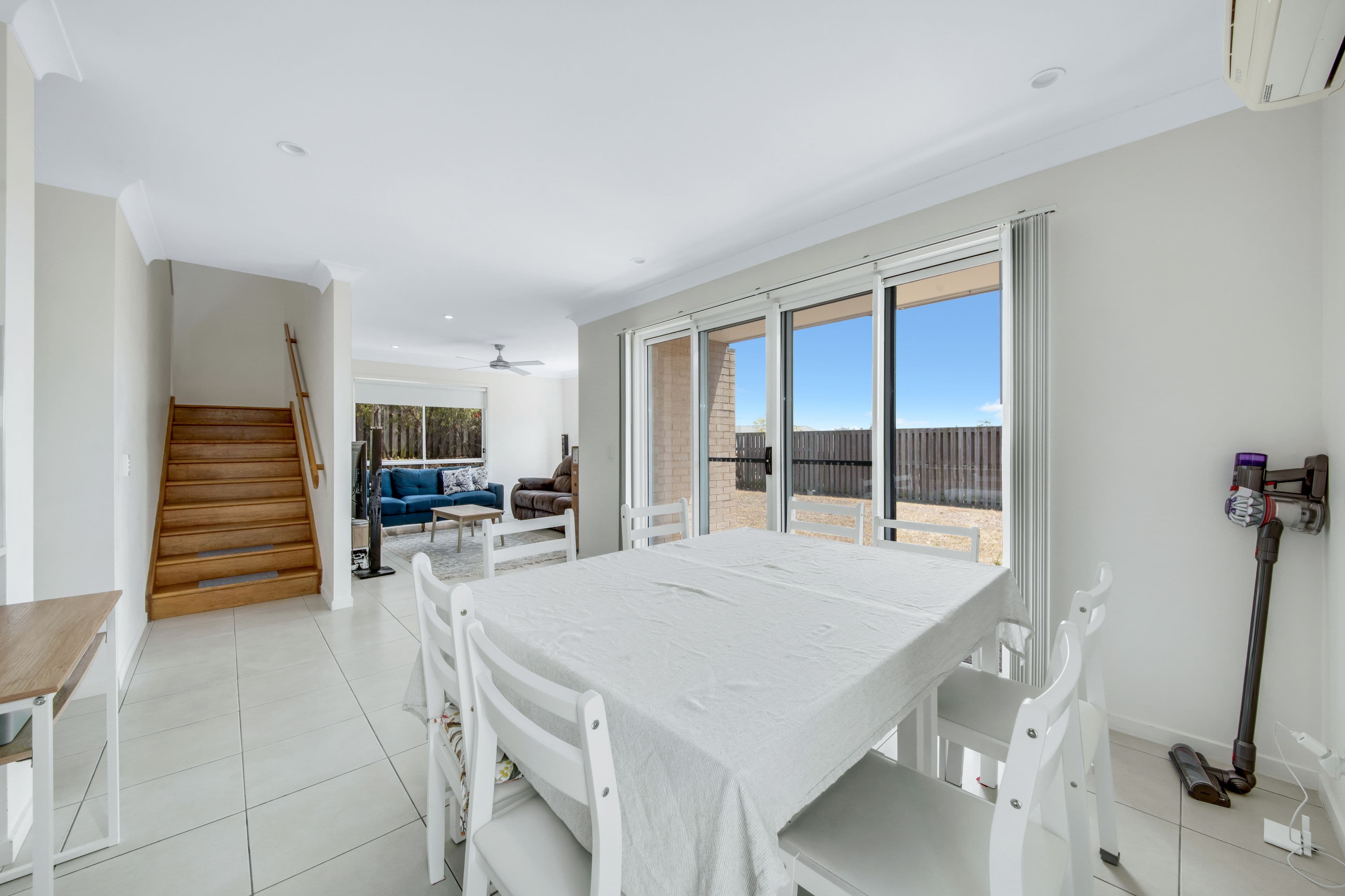 33 Koolivoo Parade, Boyne Island QLD 4680, Boyne Island - Thumbnail 4
