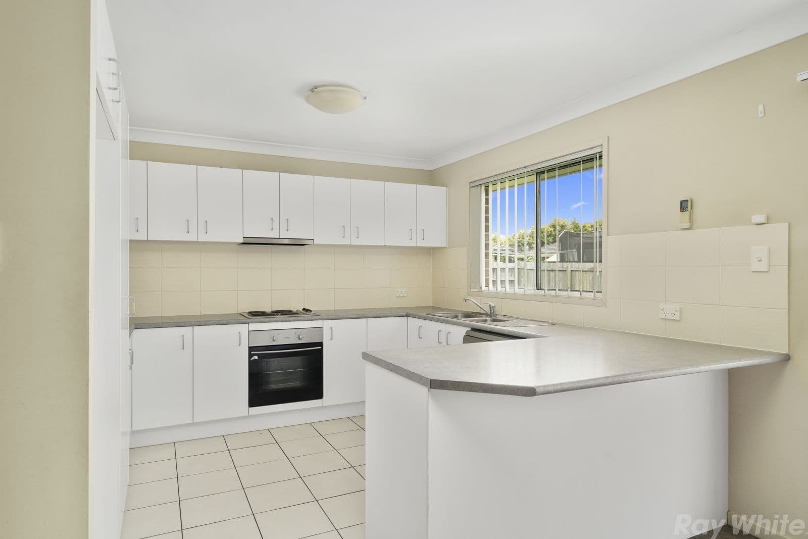 2 Henley Court, Bellmere QLD 4510, Bellmere - Thumbnail 2