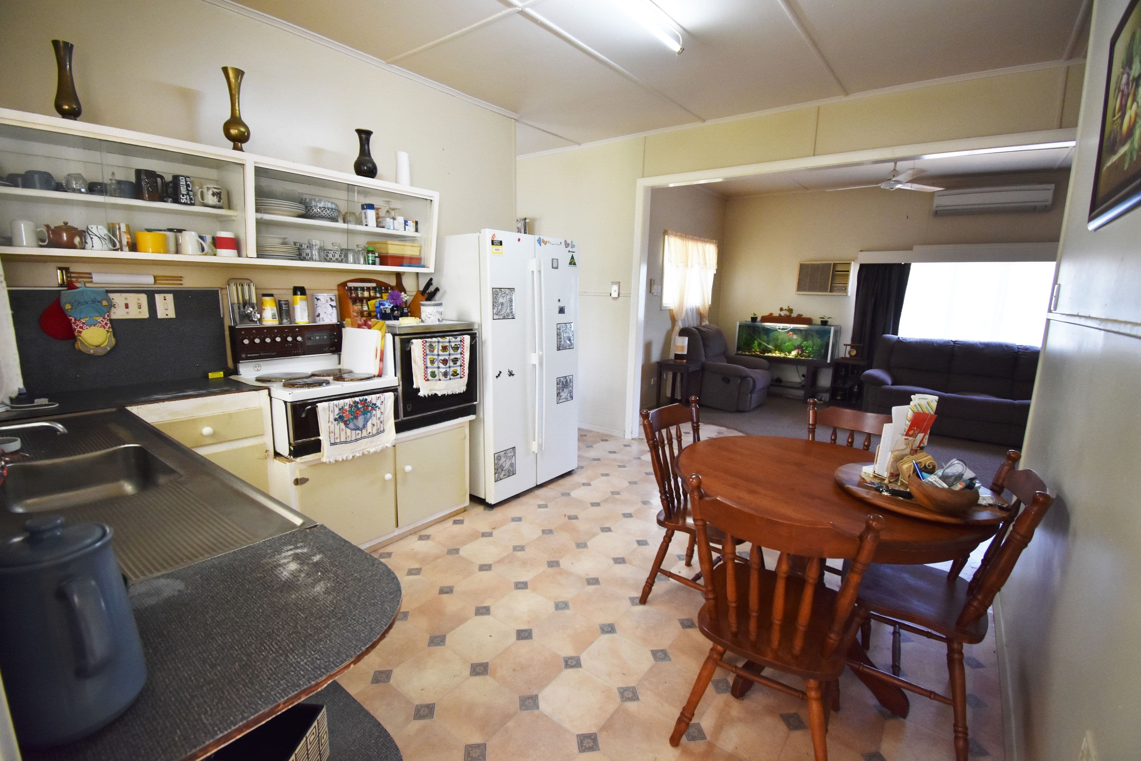 40 Galah Street, Longreach QLD 4730, Longreach - Thumbnail 3