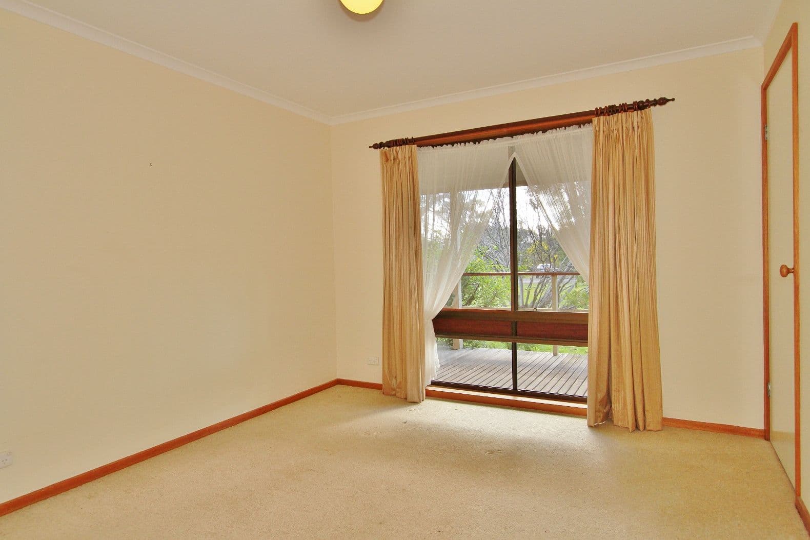 13 Shakespere Street, Heathcote VIC 3523, Heathcote - Thumbnail 6