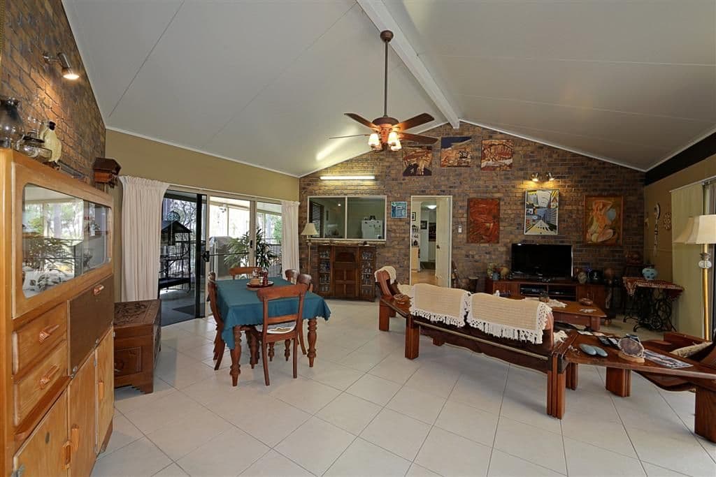 69 Woods Road, SHARON QLD 4670, Sharon - Thumbnail 7