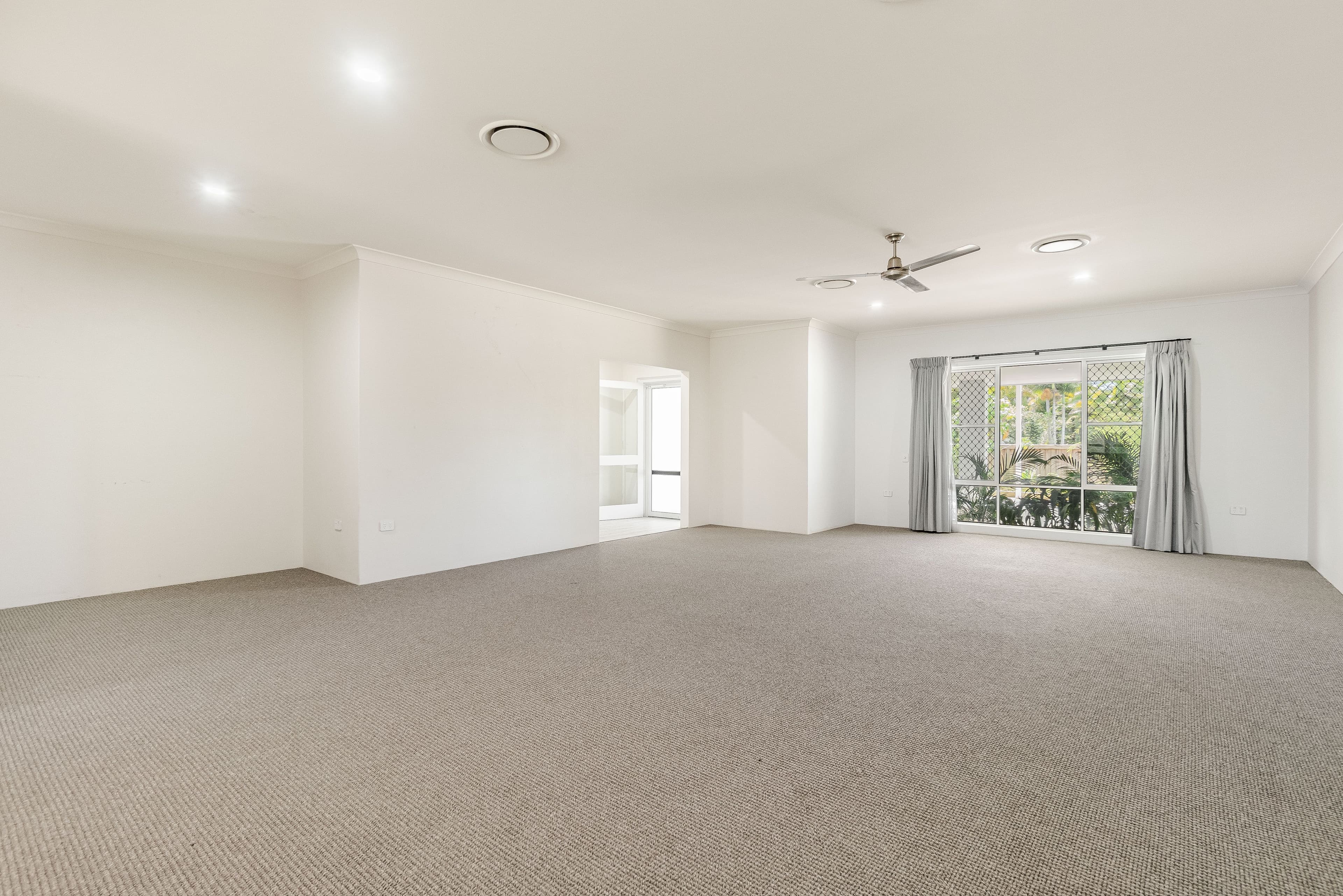 7 Banksia Place, Yamba NSW 2464, Yamba - Thumbnail 3