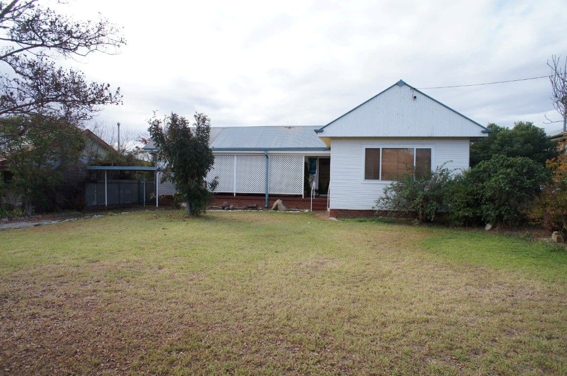 11 Crouch Street, CONDOBOLIN NSW 2877, Condobolin - Image 1