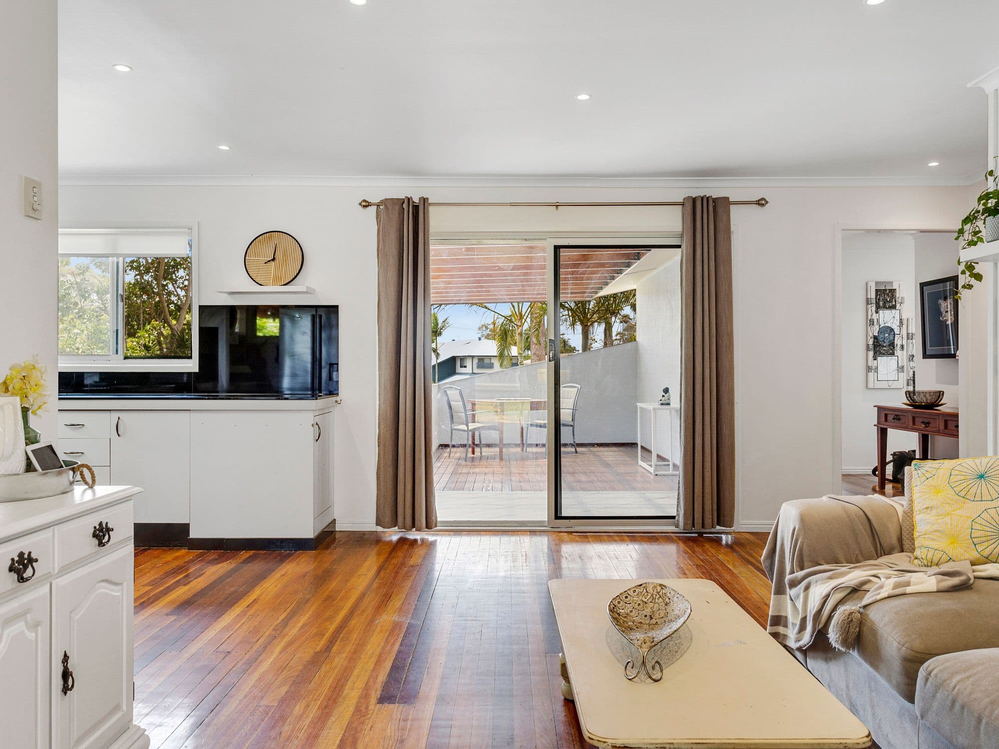 56 Kindra Avenue, Southport QLD 4215, Southport - Thumbnail 3