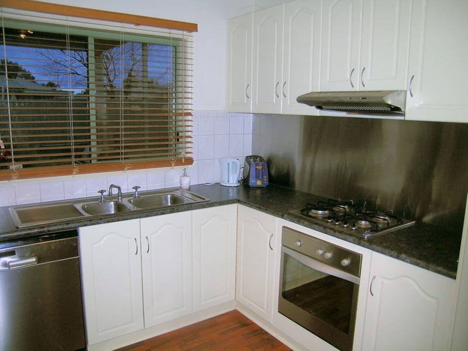 14 Nancy Court, Mildura - Thumbnail 2