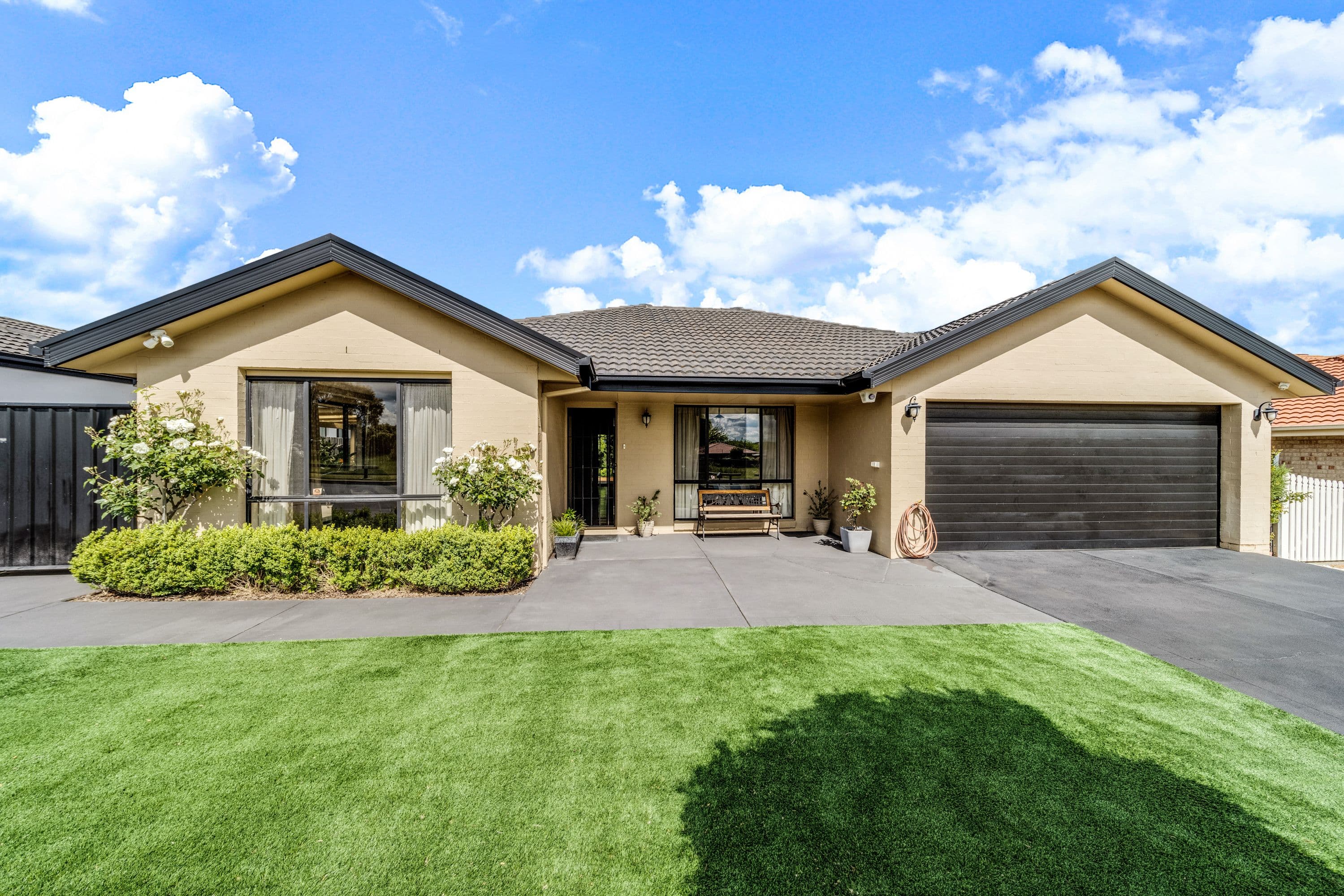 25 Simonetti Street, Dunlop ACT 2615, Dunlop - Image 1
