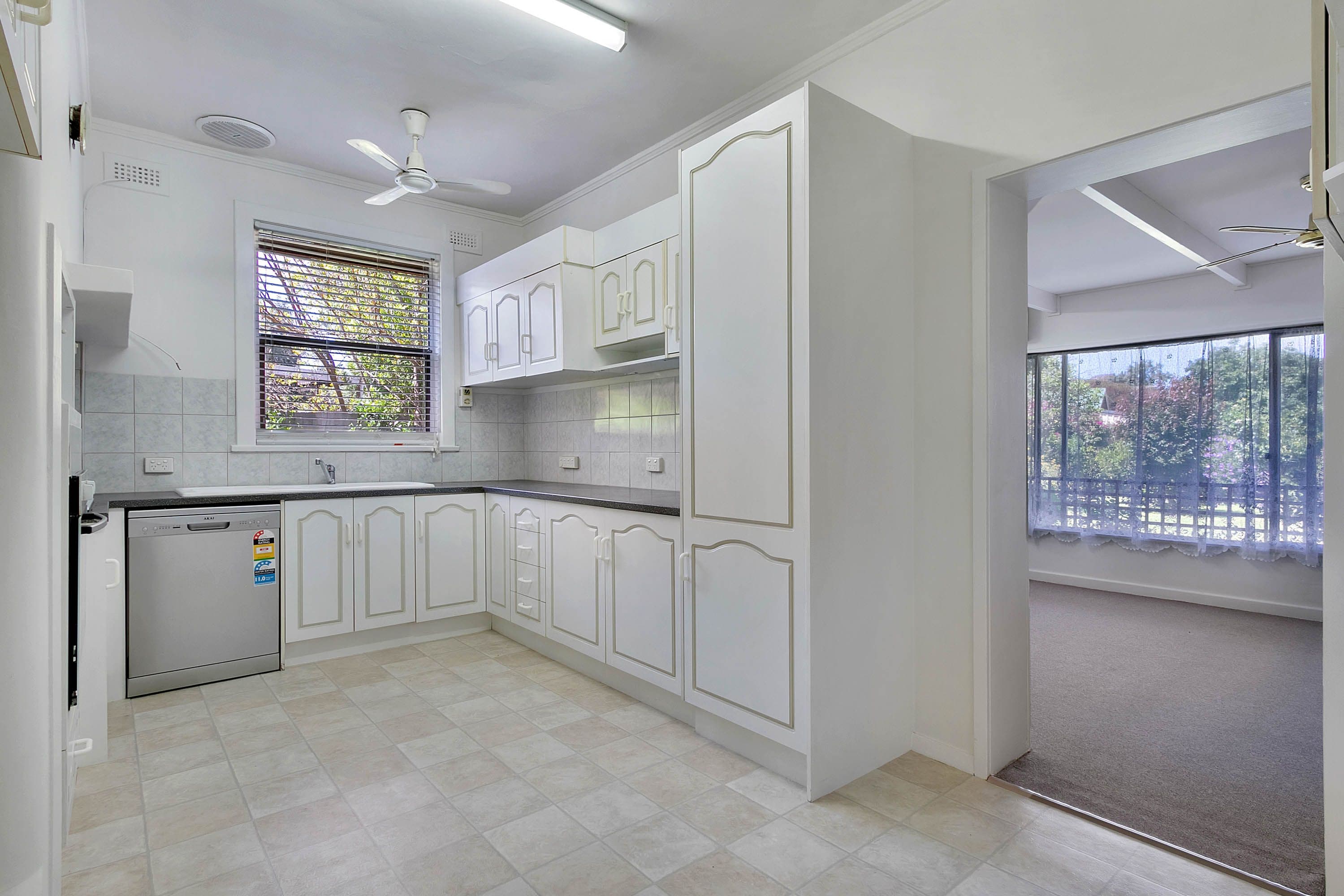 4 Lynch Avenue, Gawler South SA 5118, Gawler South - Thumbnail 5