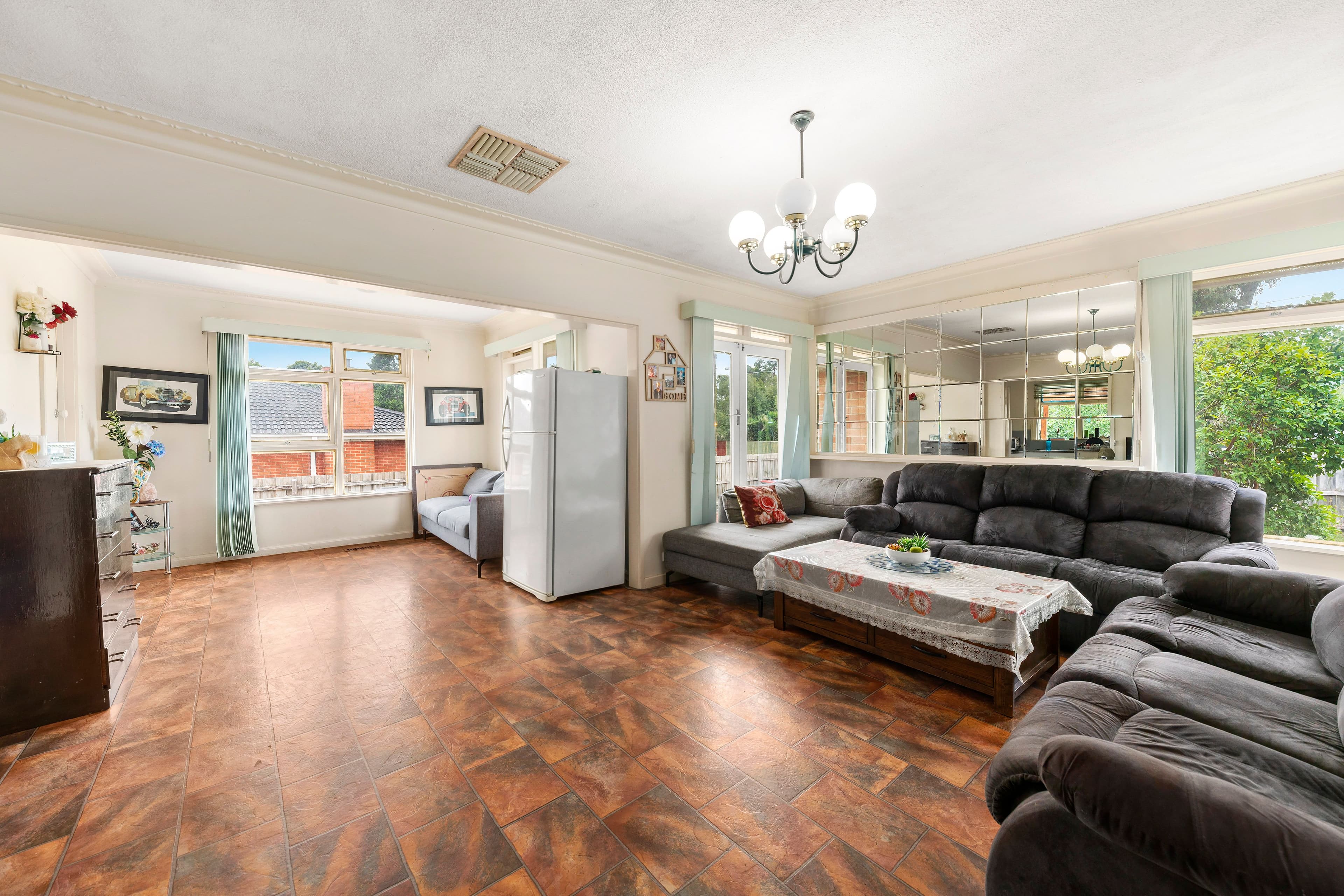 418 Scoresby Road, Ferntree Gully VIC 3156, Ferntree Gully - Thumbnail 3