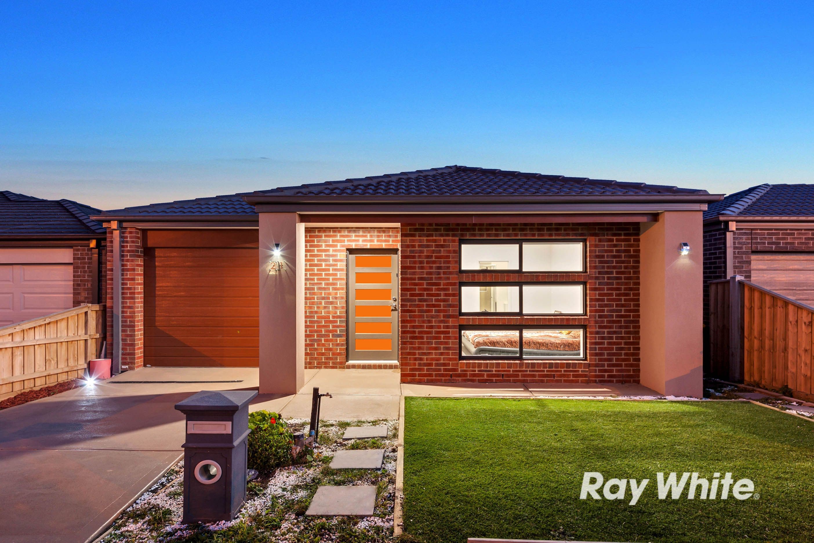21 Obsidian Avenue, Tarneit VIC 3029, Tarneit - Image 1