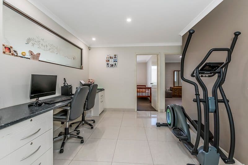 14 Hayeswater Circuit, Waikiki WA 6169, Waikiki - Thumbnail 3