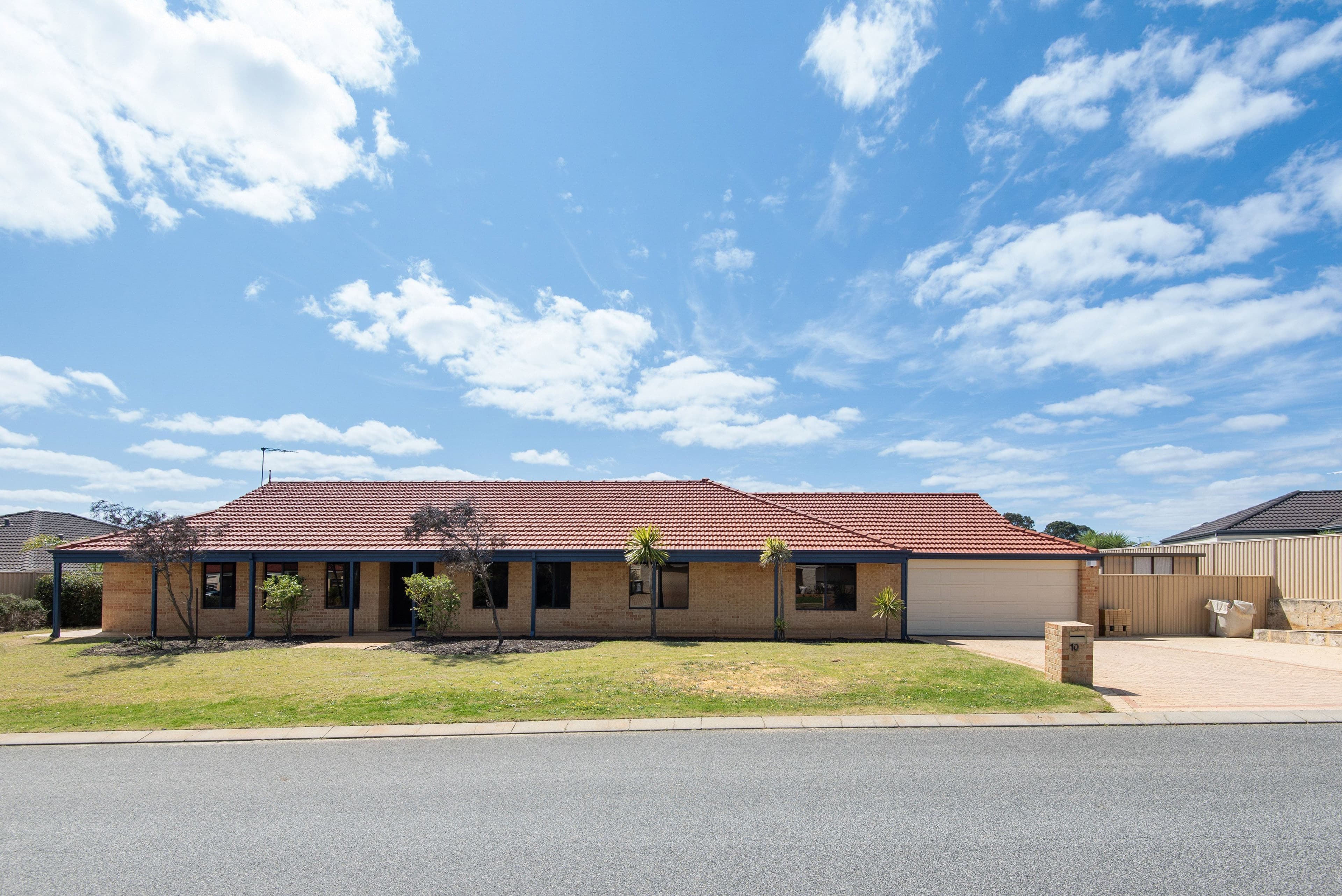 10 Cadoux Loop, Hocking WA 6065, Hocking - Thumbnail 2