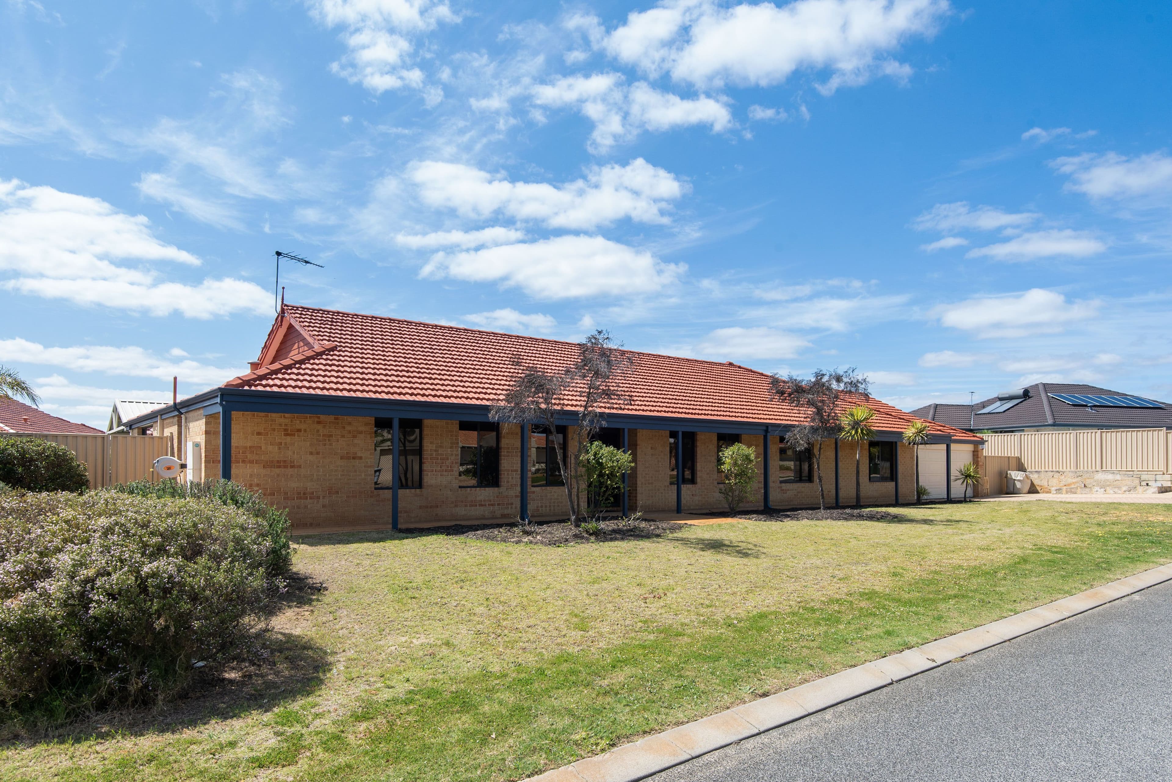 10 Cadoux Loop, Hocking WA 6065, Hocking - Thumbnail 3