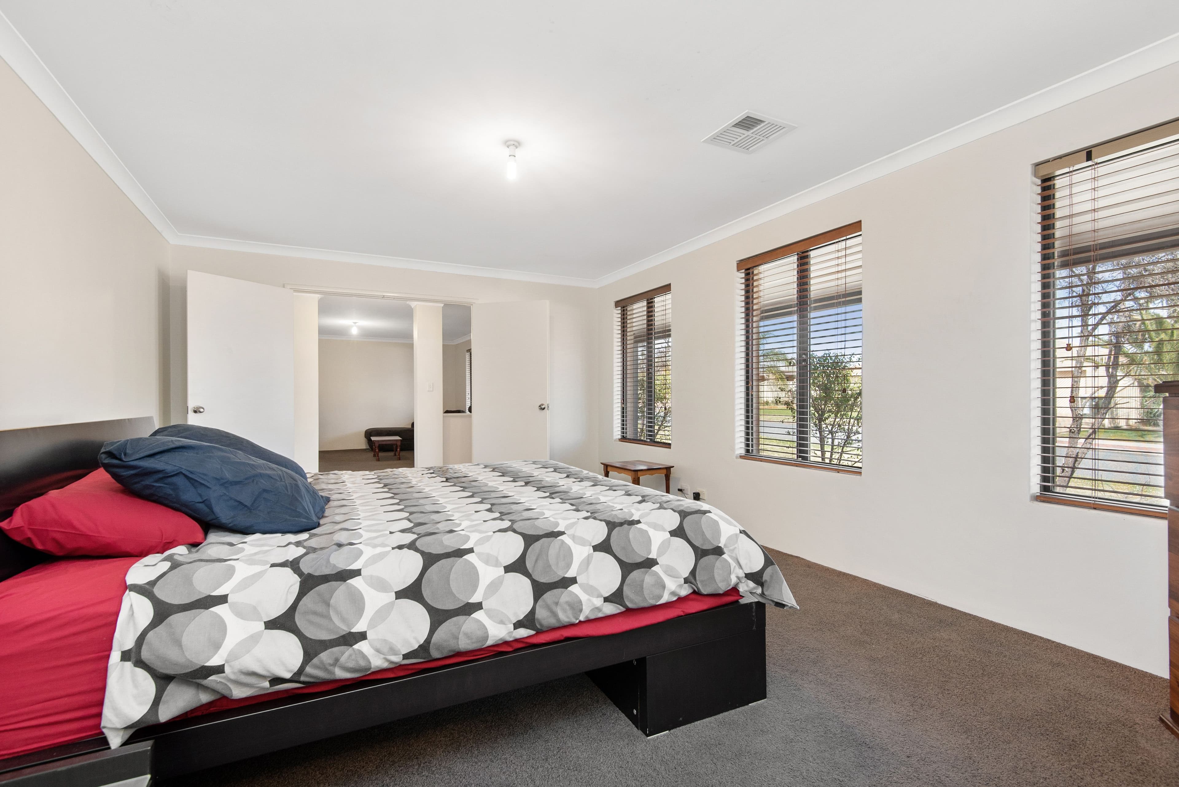 10 Cadoux Loop, Hocking WA 6065, Hocking - Thumbnail 8