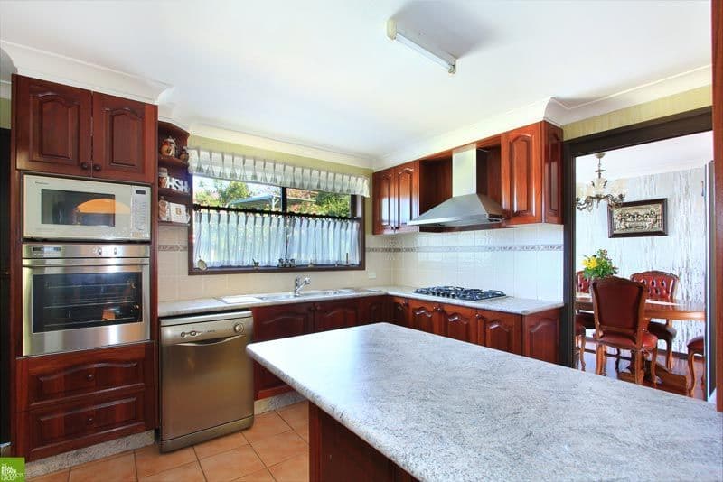 27 Gellatly Avenue, FIGTREE NSW 2525, Figtree - Thumbnail 3
