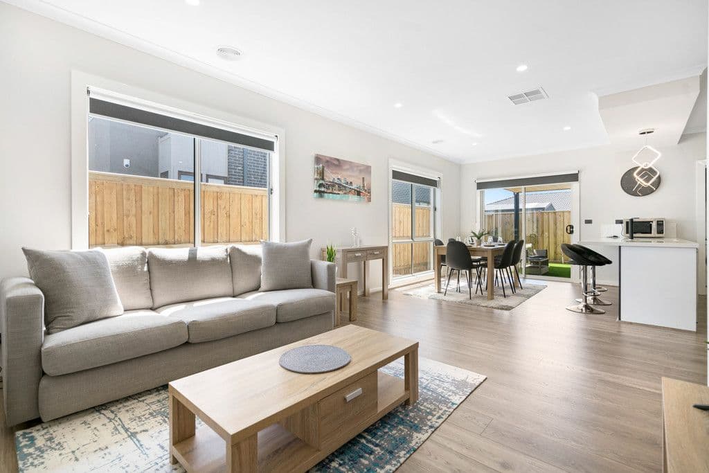1 Ainsley Road, THORNHILL PARK VIC 3335, Thornhill Park - Thumbnail 4