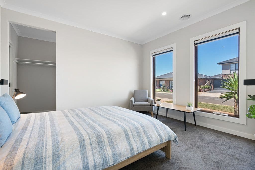 1 Ainsley Road, THORNHILL PARK VIC 3335, Thornhill Park - Thumbnail 6