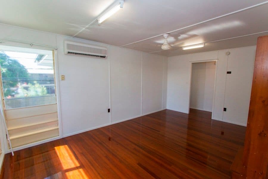 211 Palmerston Street, VINCENT QLD 4814, Vincent - Thumbnail 4