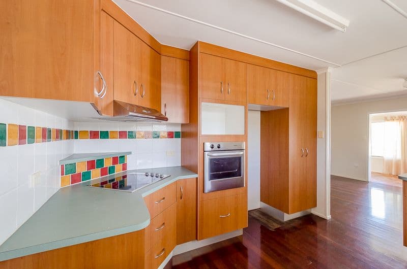 16 Hetherington Street, West Gladstone QLD 4680, West Gladstone - Thumbnail 3