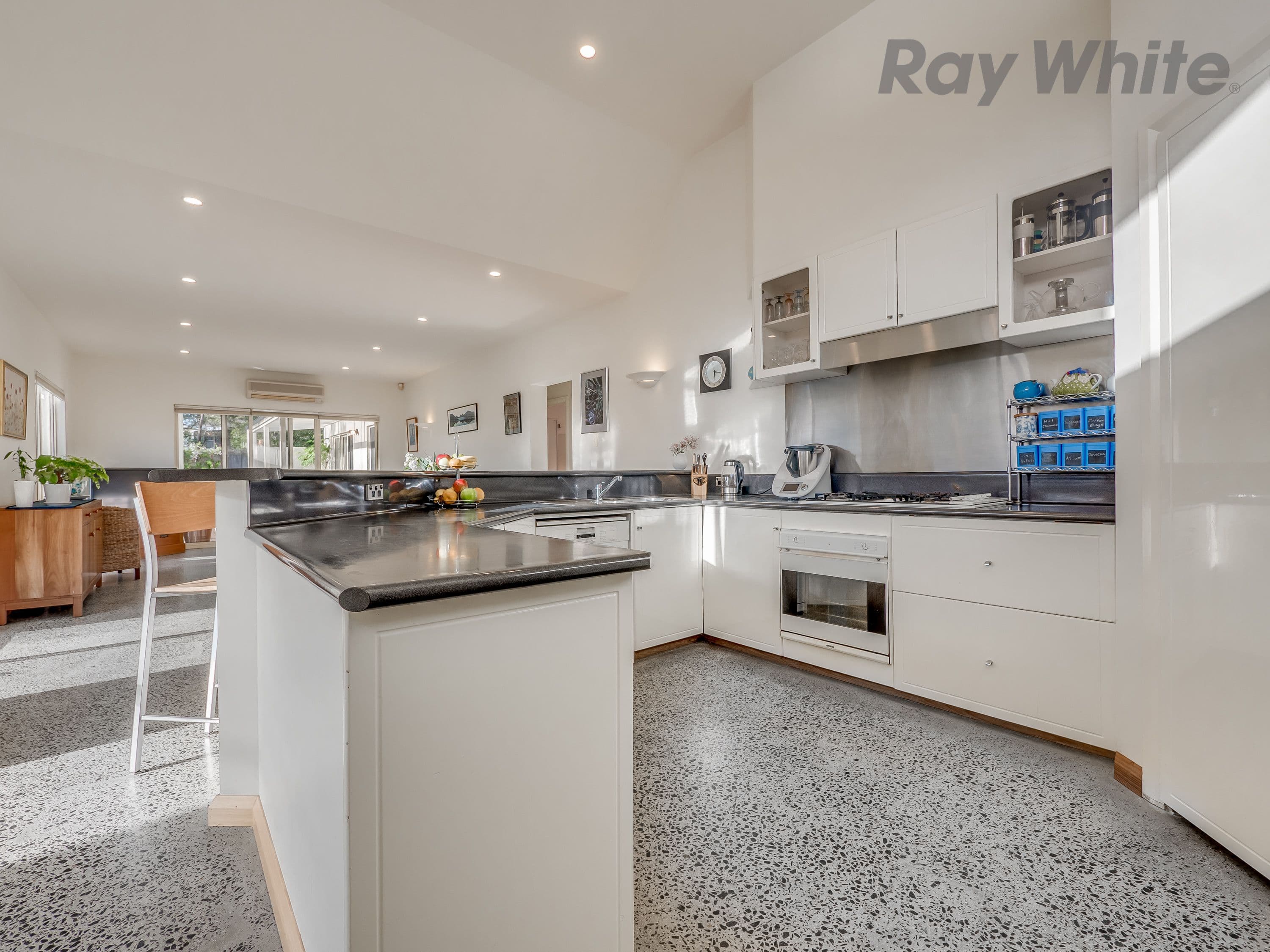 27 Weemala Court, Mount Nelson TAS 7007, Mount Nelson - Thumbnail 2