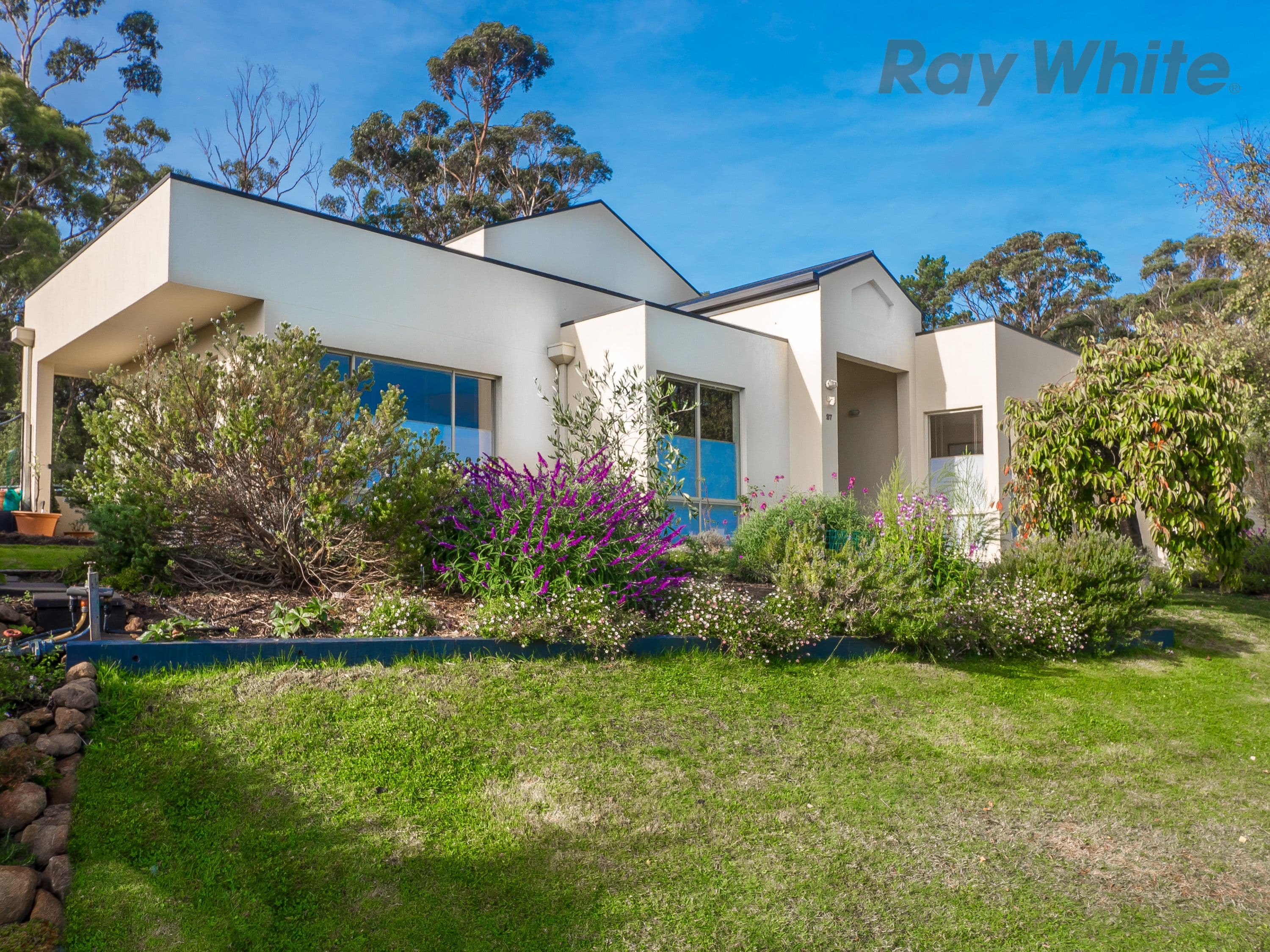 27 Weemala Court, Mount Nelson TAS 7007, Mount Nelson - Thumbnail 3