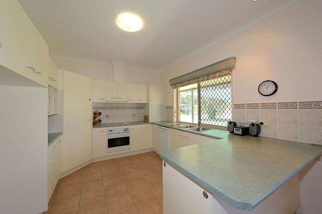 11 Park Royal Drive, BRANYAN QLD 4670, Branyan - Thumbnail 5
