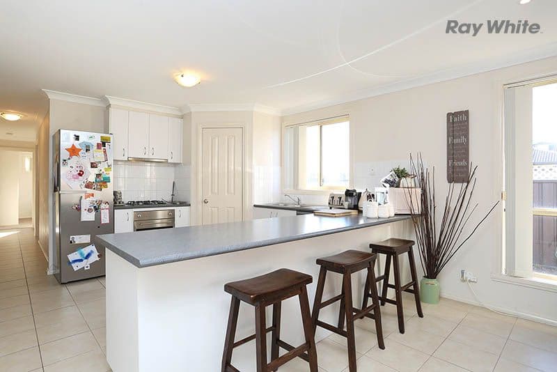 20 Lookout Way, Tarneit VIC 3029, Tarneit - Thumbnail 2