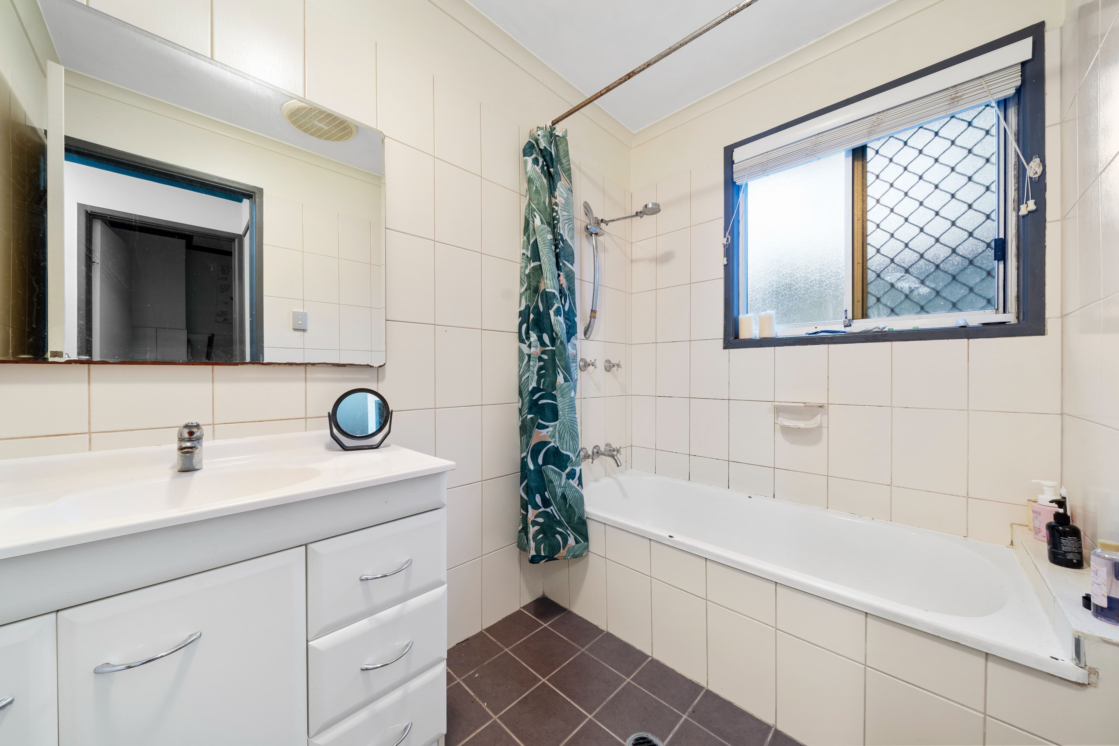 11 Tallagandra Road, Beenleigh QLD 4207, Beenleigh - Thumbnail 6