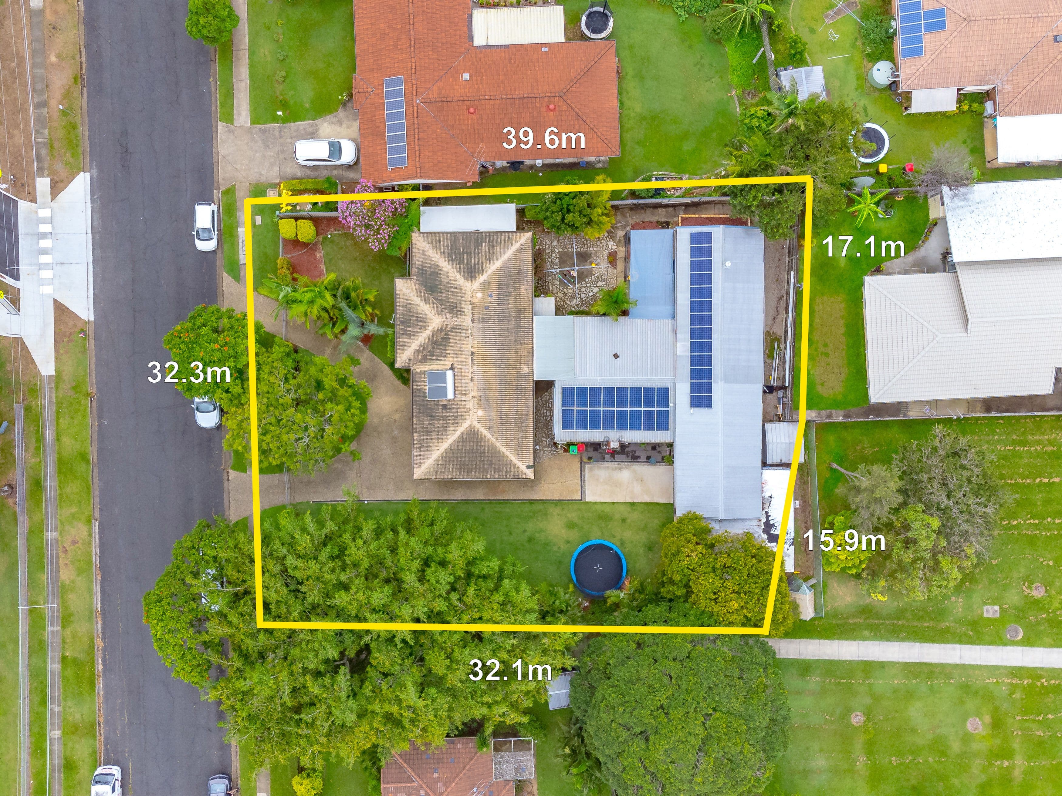 92 Roscommon Road, Boondall QLD 4034, Boondall - Thumbnail 2