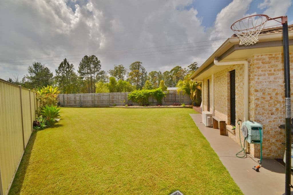 15 Earl Court, Landsborough QLD 4550, Landsborough - Thumbnail 2