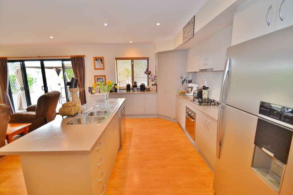 15 Earl Court, Landsborough QLD 4550, Landsborough - Thumbnail 3