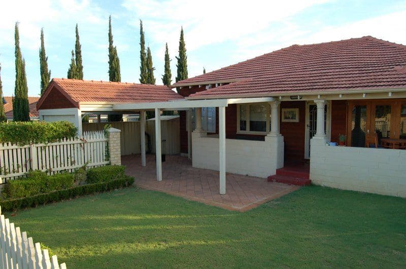 11 Quinn Avenue, BENTLEY WA 6102, Bentley - Image 1