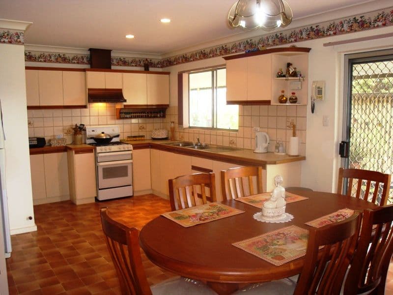 30  Cuthbert Avenue, GULFVIEW HEIGHTS SA 5096, Gulfview Heights - Thumbnail 4