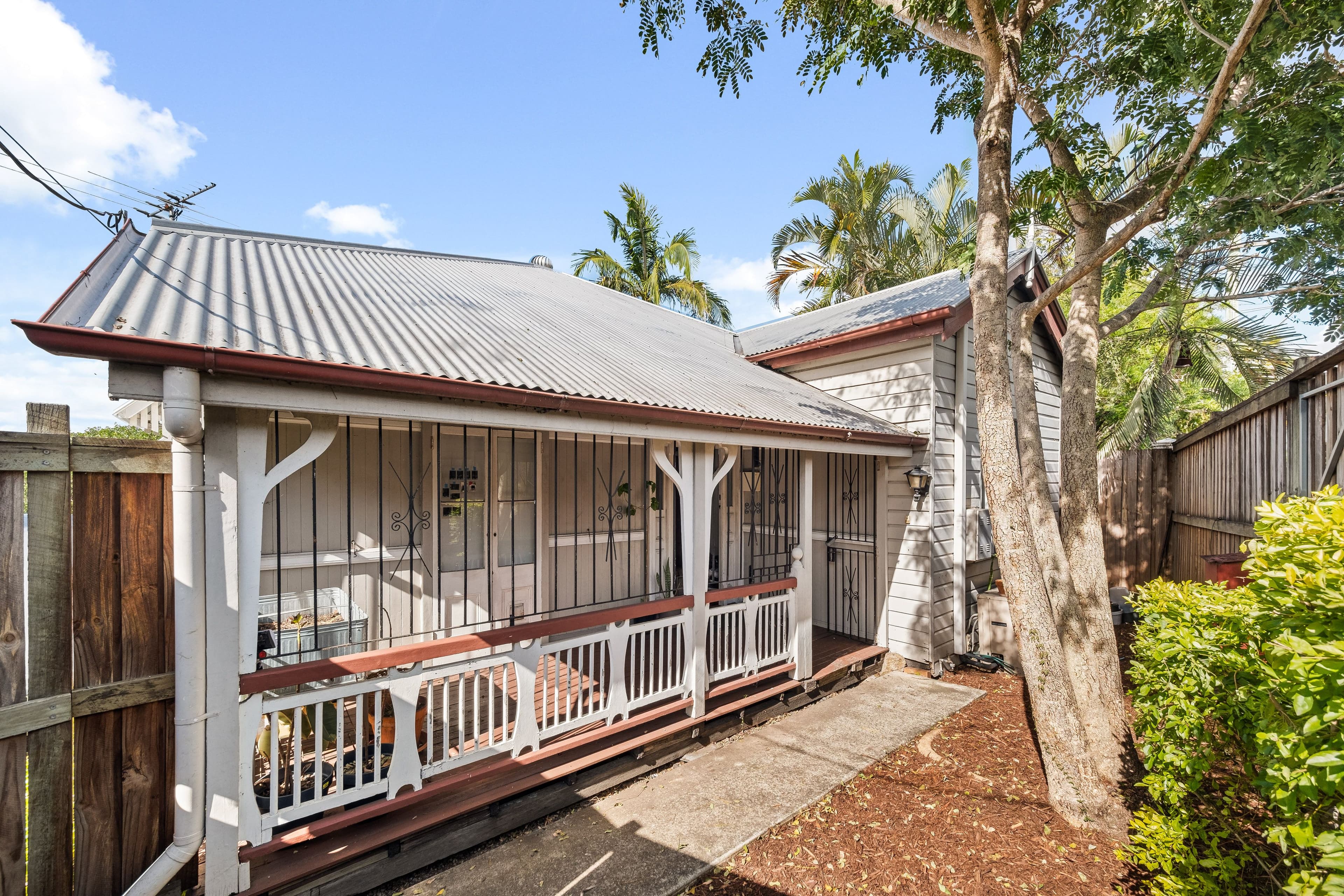 5 Macgregor Terrace, Bardon QLD 4065, Bardon - Thumbnail 2