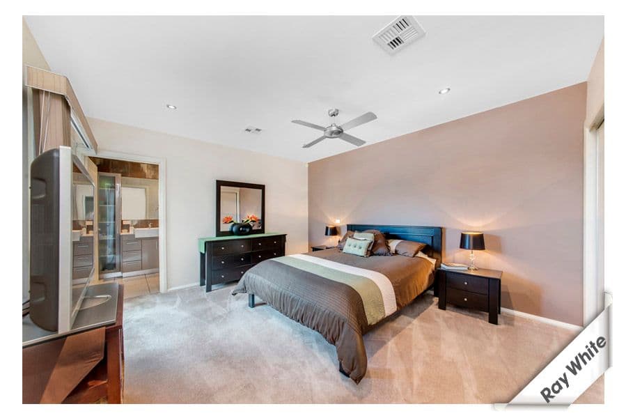 31 Helen Turner Street, GUNGAHLIN ACT 2912, Gungahlin - Thumbnail 3