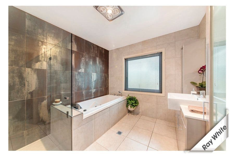 31 Helen Turner Street, GUNGAHLIN ACT 2912, Gungahlin - Thumbnail 6