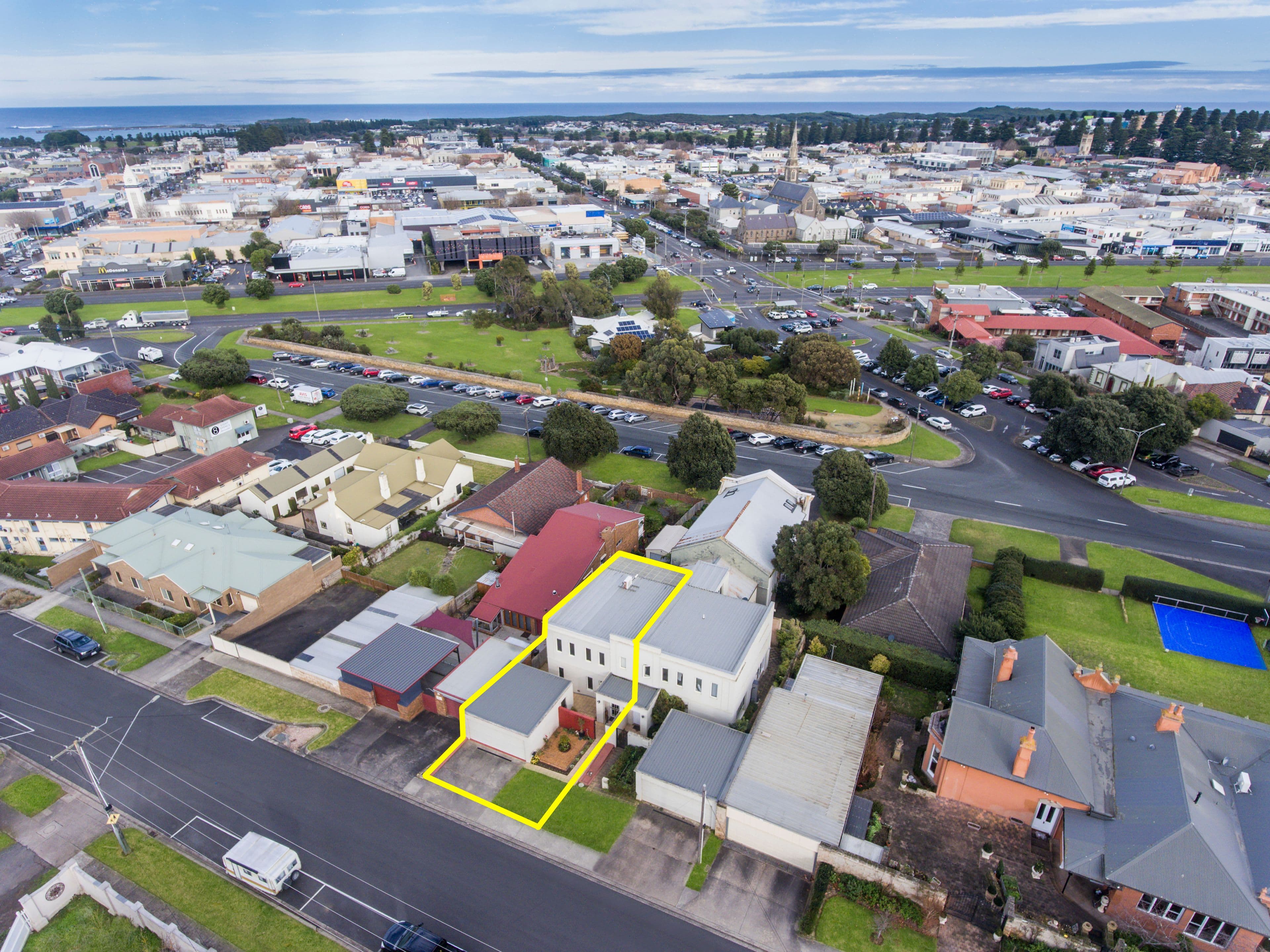 15 Manifold Street, Warrnambool VIC 3280, Warrnambool - Thumbnail 2