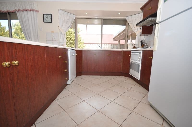 6 Enmore Drive, CRAIGMORE SA 5114, Craigmore - Thumbnail 5