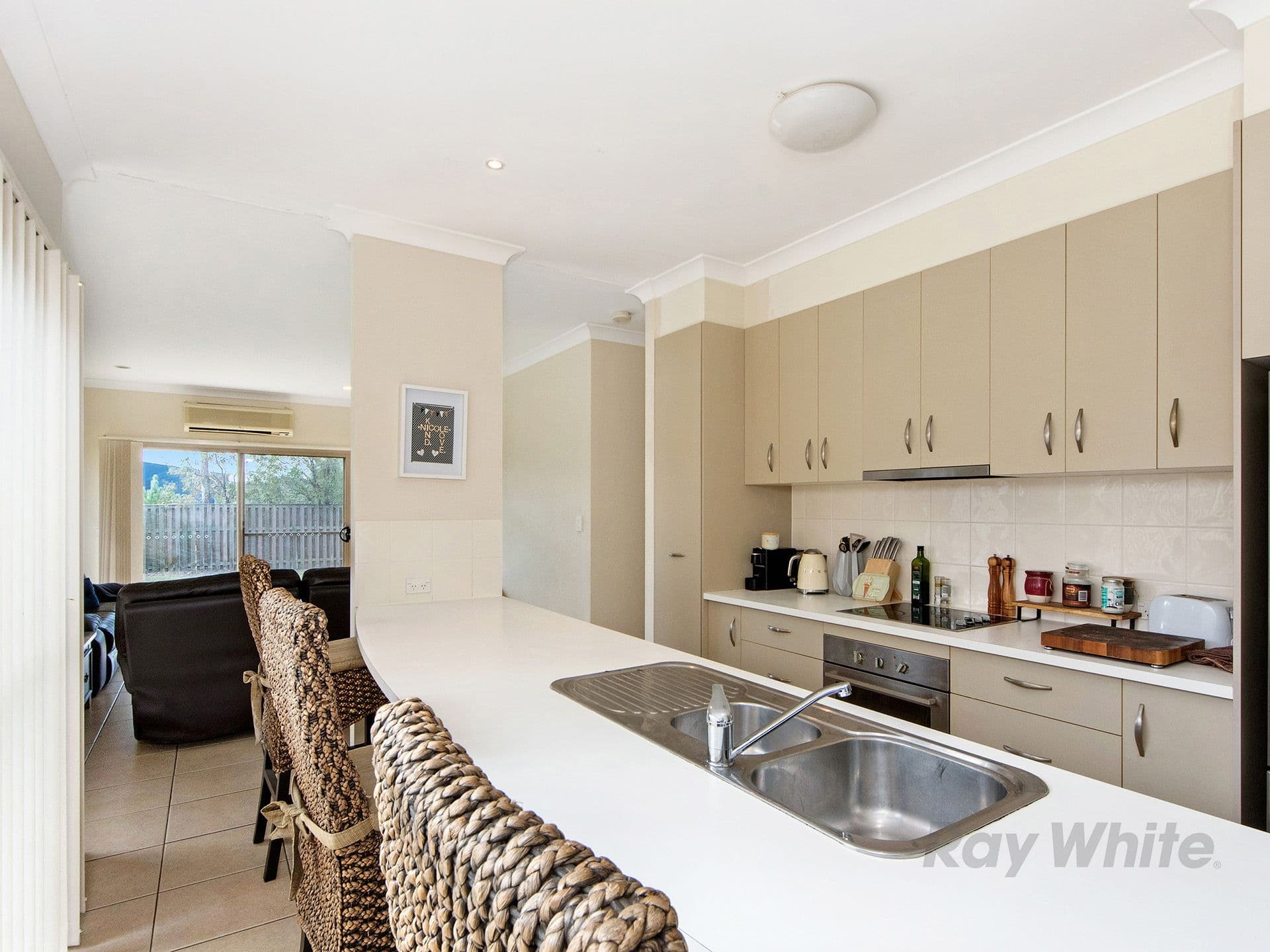 6 Benson Street, Ormeau QLD 4208, Ormeau - Thumbnail 5
